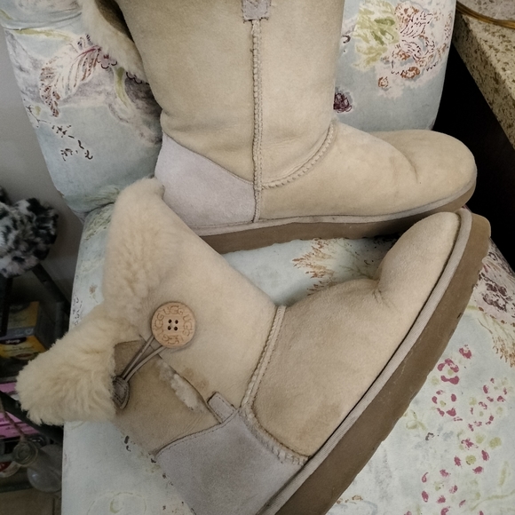 UGG Bailey Button Sand Colored Boots - Picture 2 of 7